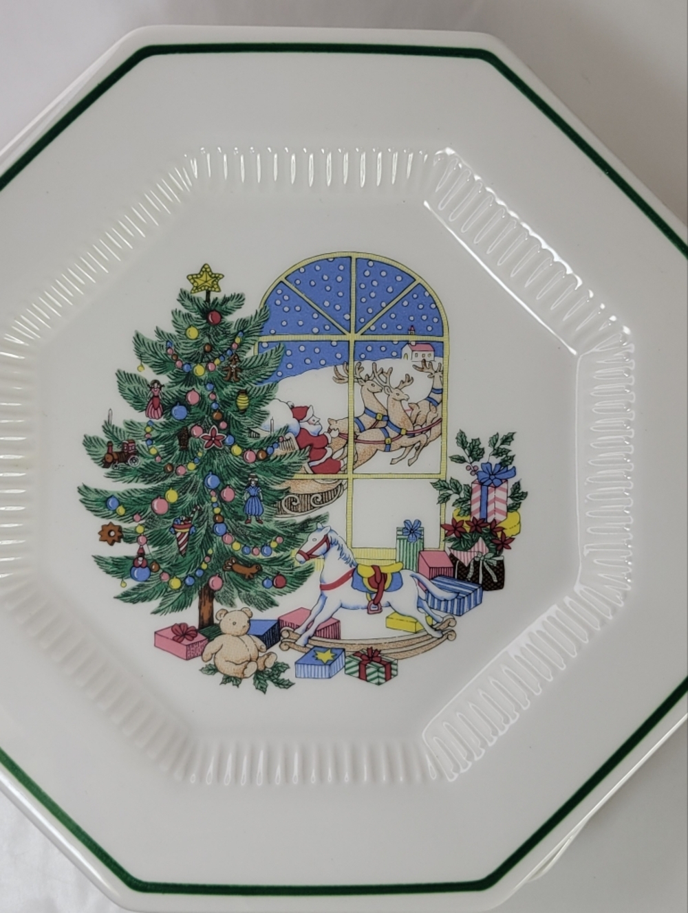 Nikko Christmastime Salad Plates Set of 4 Christmas Tree Window Scene Unused